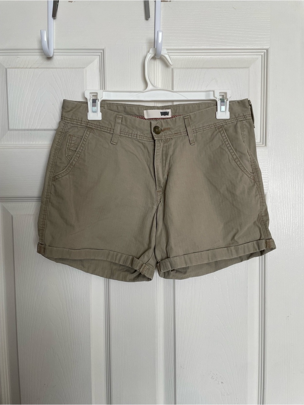 Levi's 100% Cotton Women’s W27 Olive/Tan Roll-Cuff Shorts
